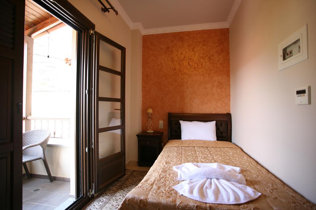 Guesthouse Vavitsas 칼람파카 객실 사진